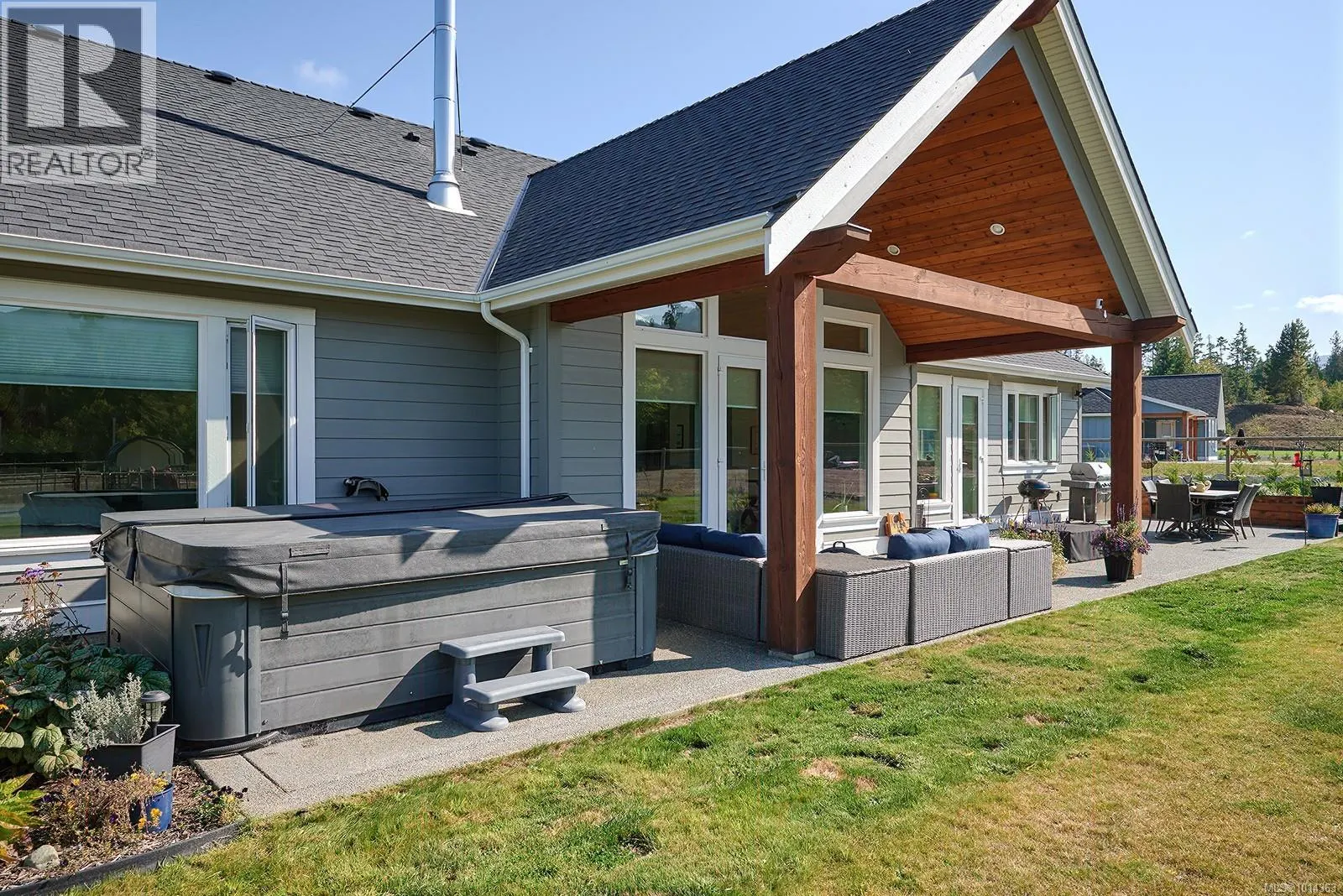1085 Alpine View Pl