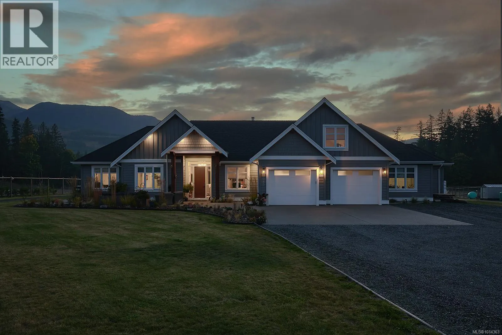 1085 Alpine View Pl