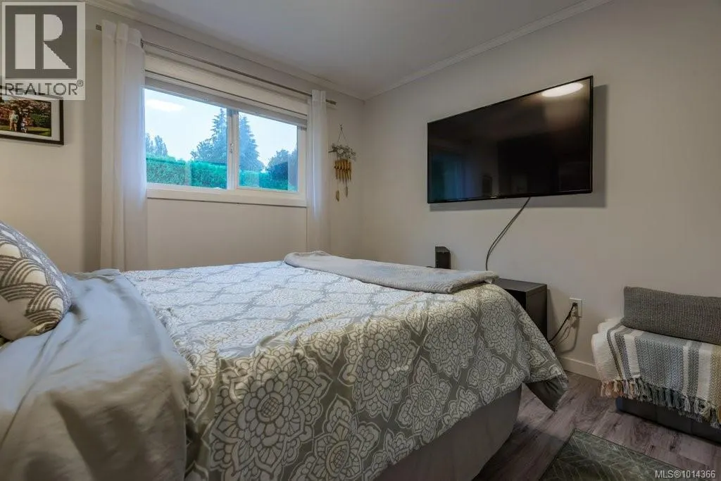 108 McPhedran Rd