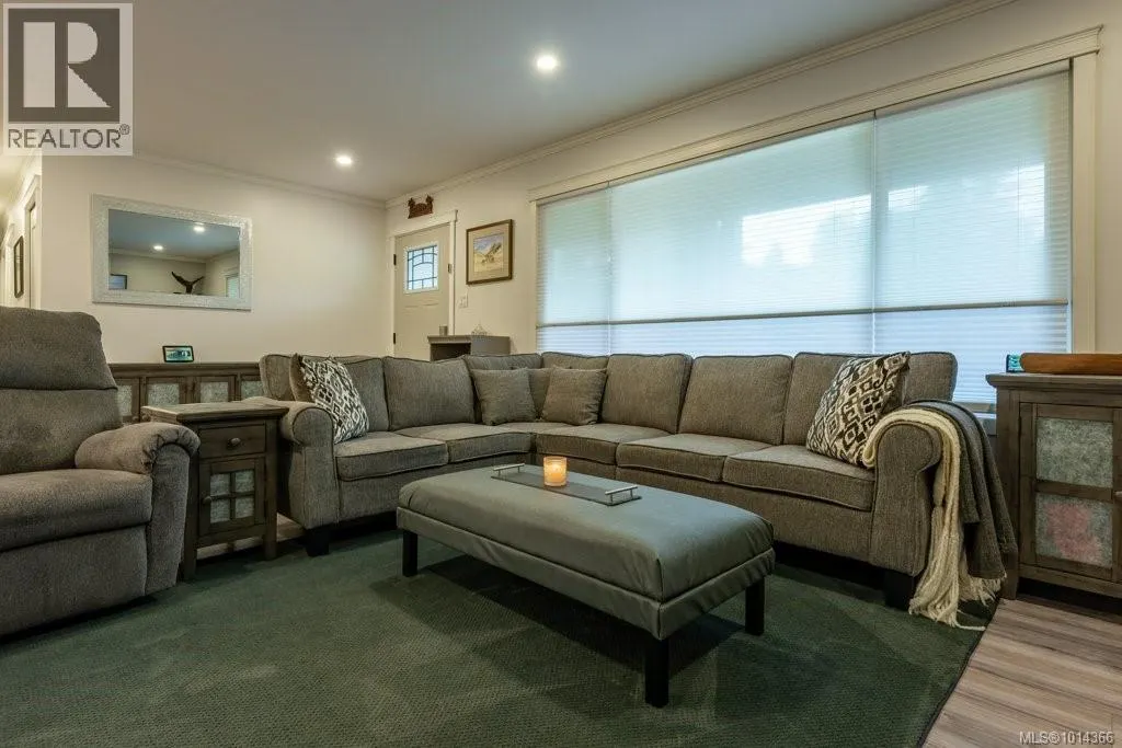 108 McPhedran Rd