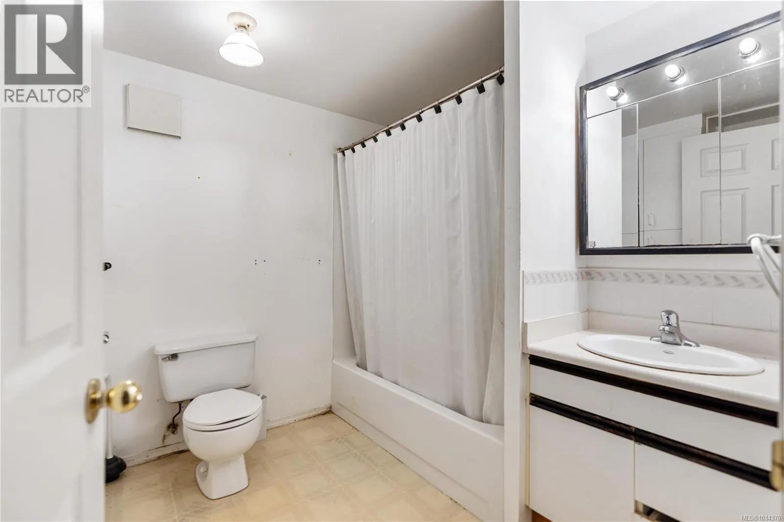 777 Cuaulta Cres