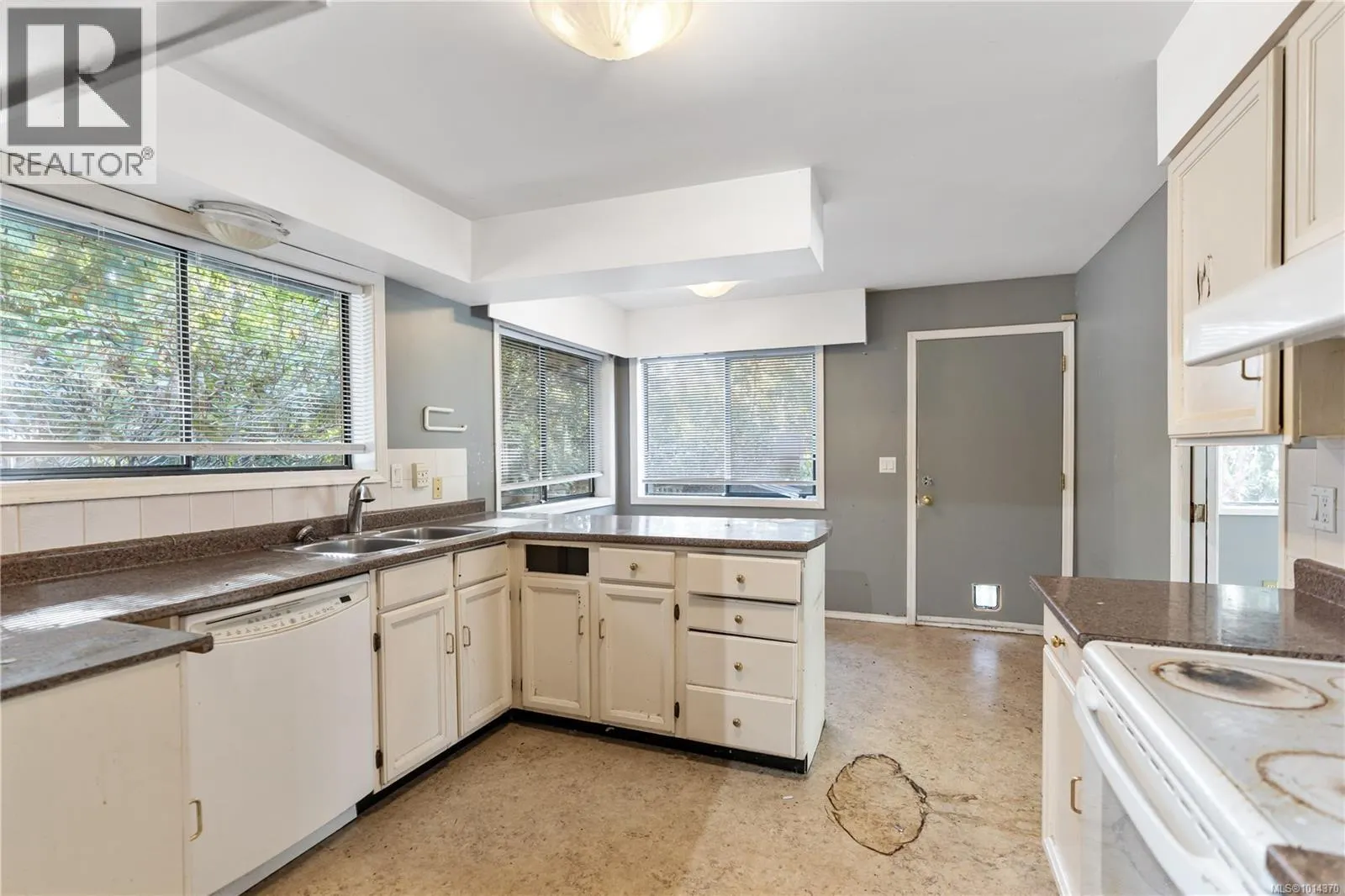 777 Cuaulta Cres