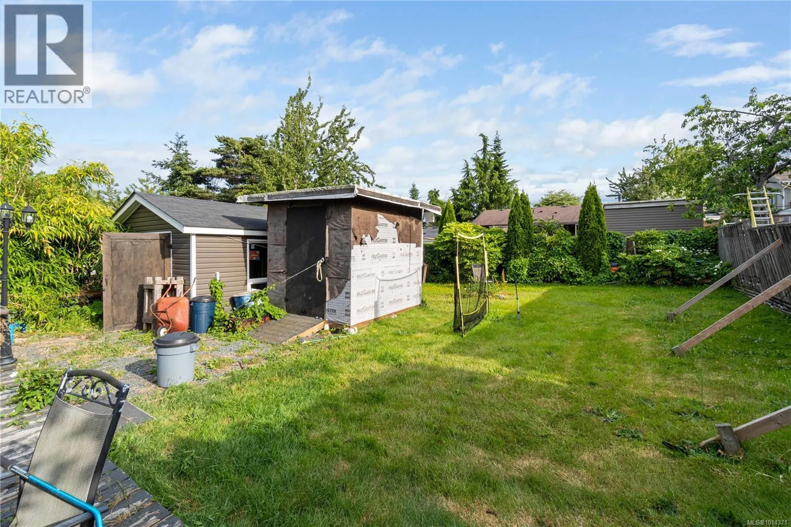 931 Dufferin St