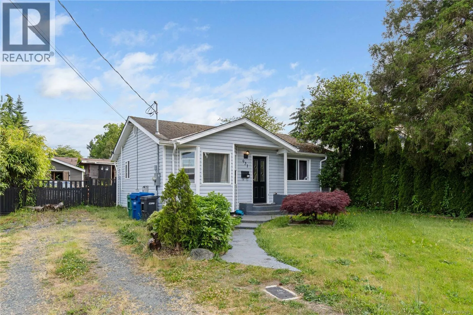 931 Dufferin St