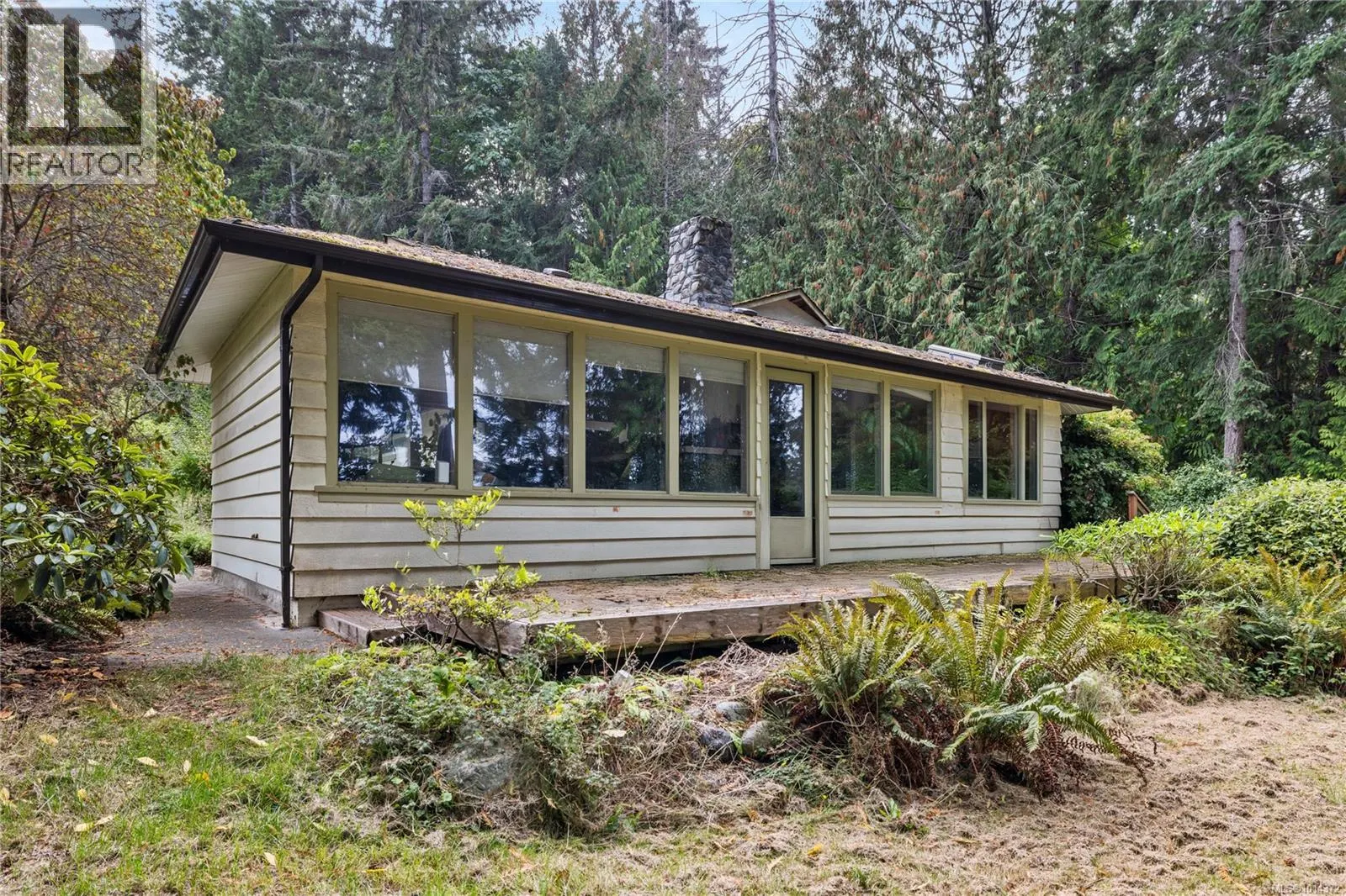 5171 Island Hwy W