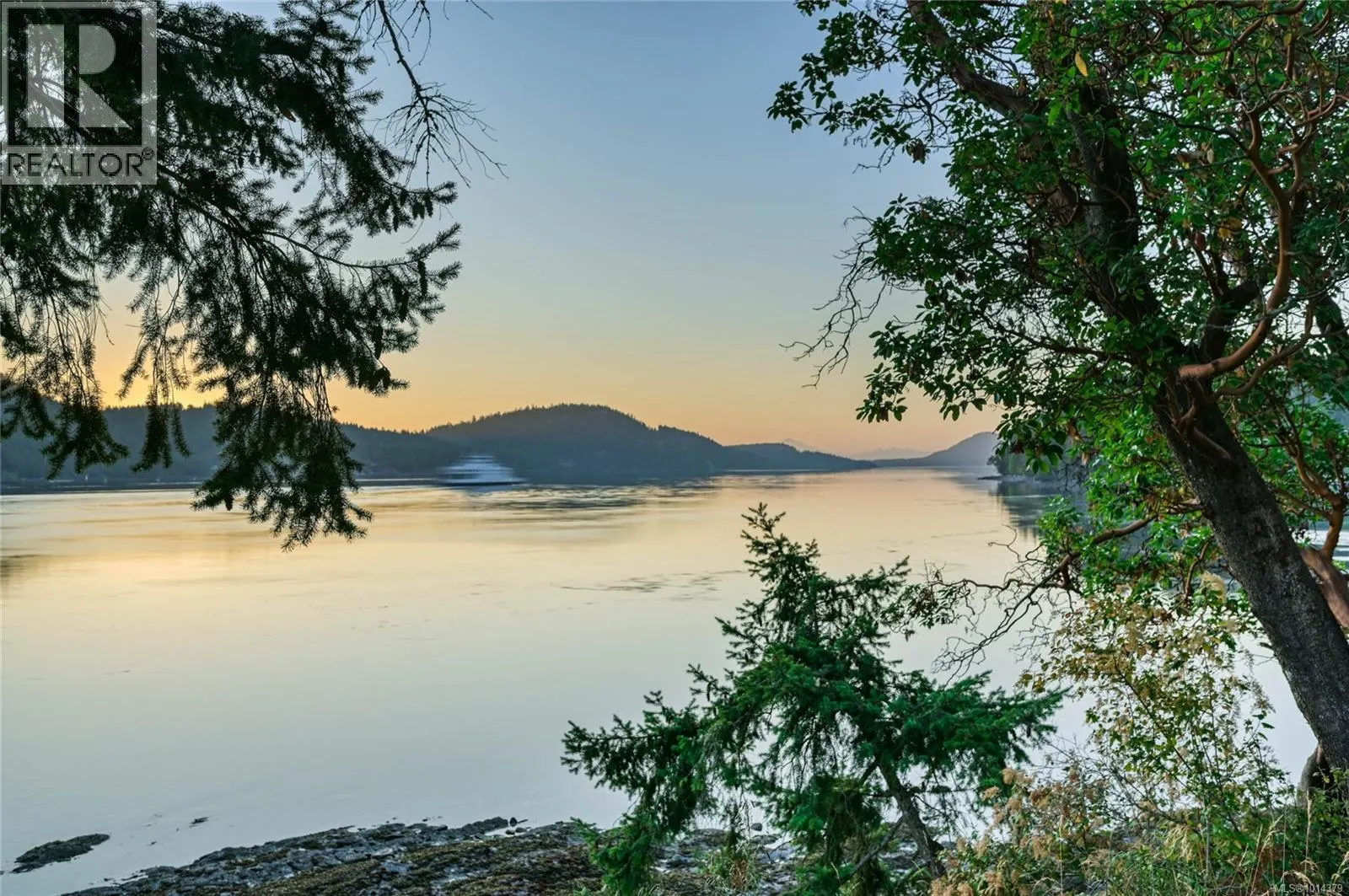 3200 Clam Bay Rd