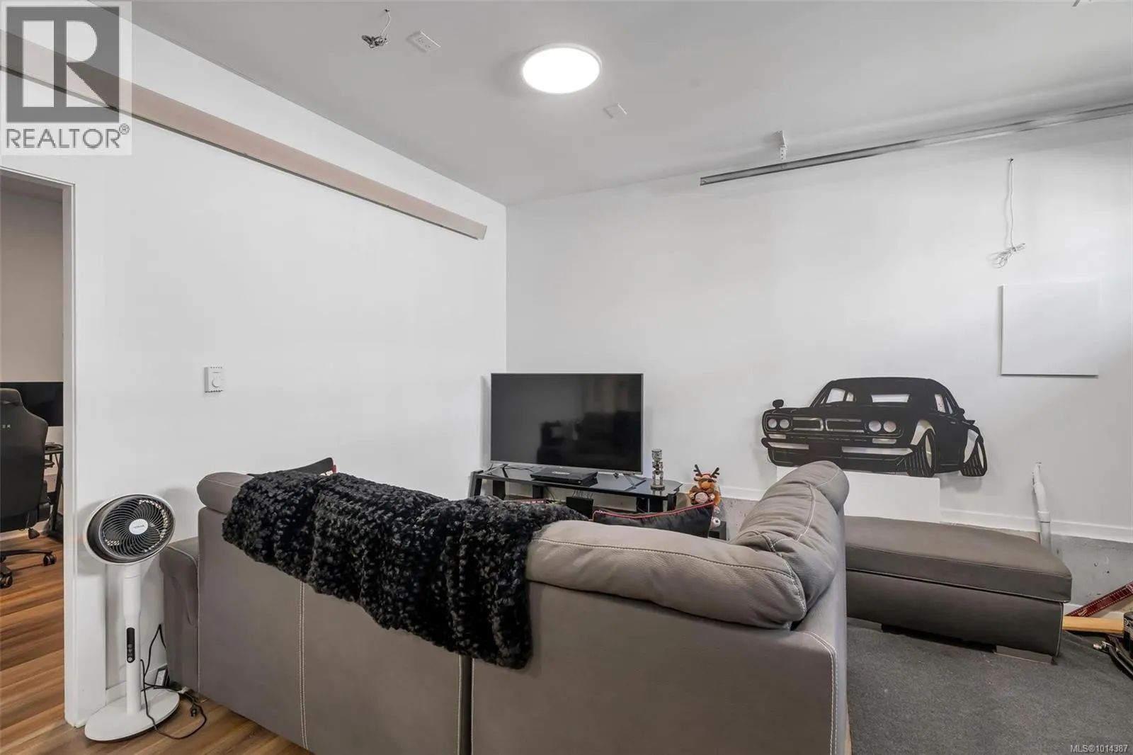 3447 Resolution Way