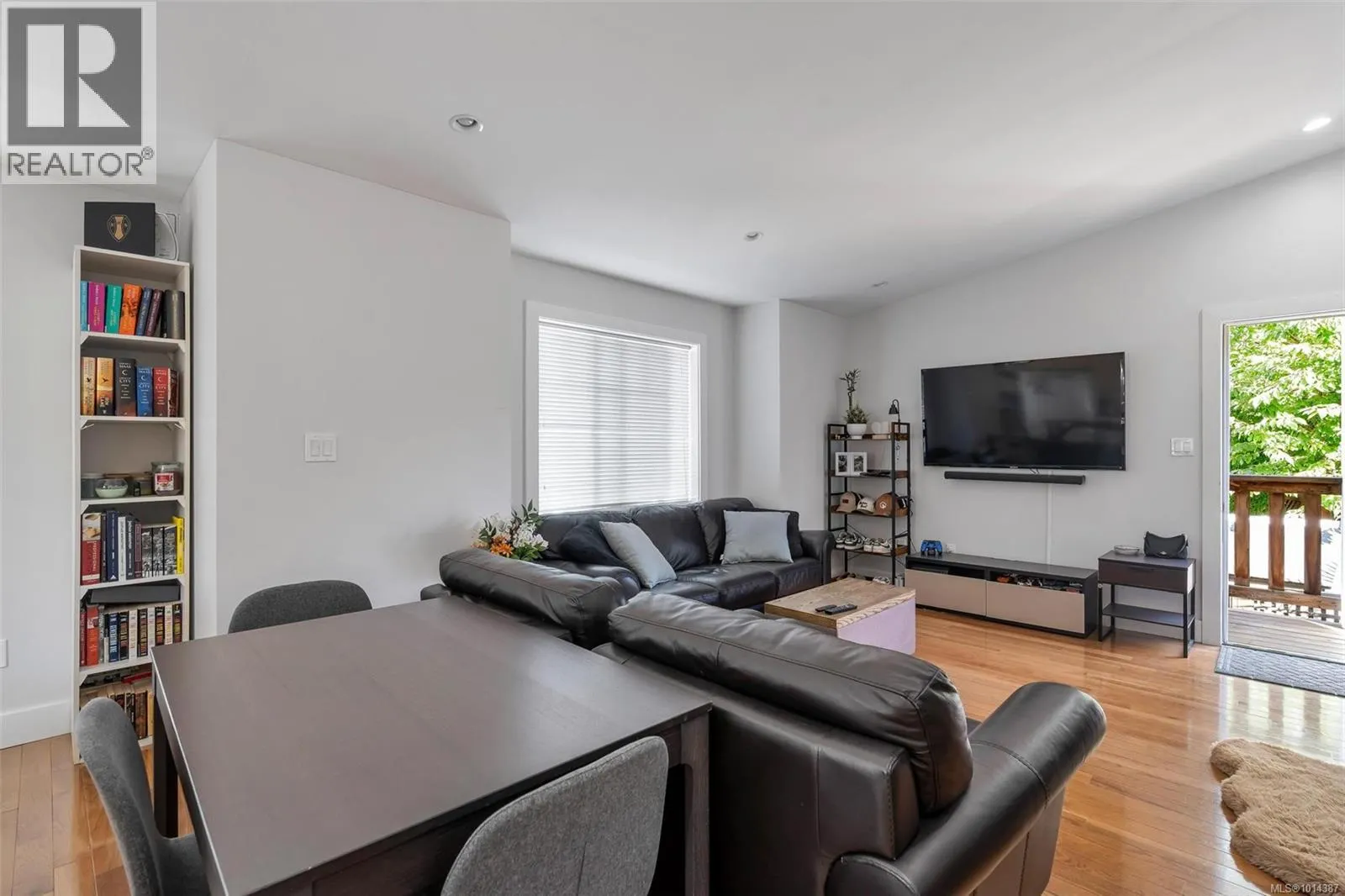 3447 Resolution Way