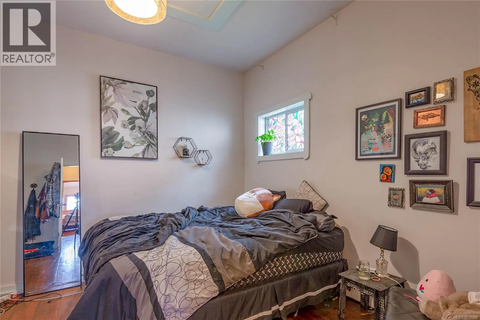 174 Cliffe Ave