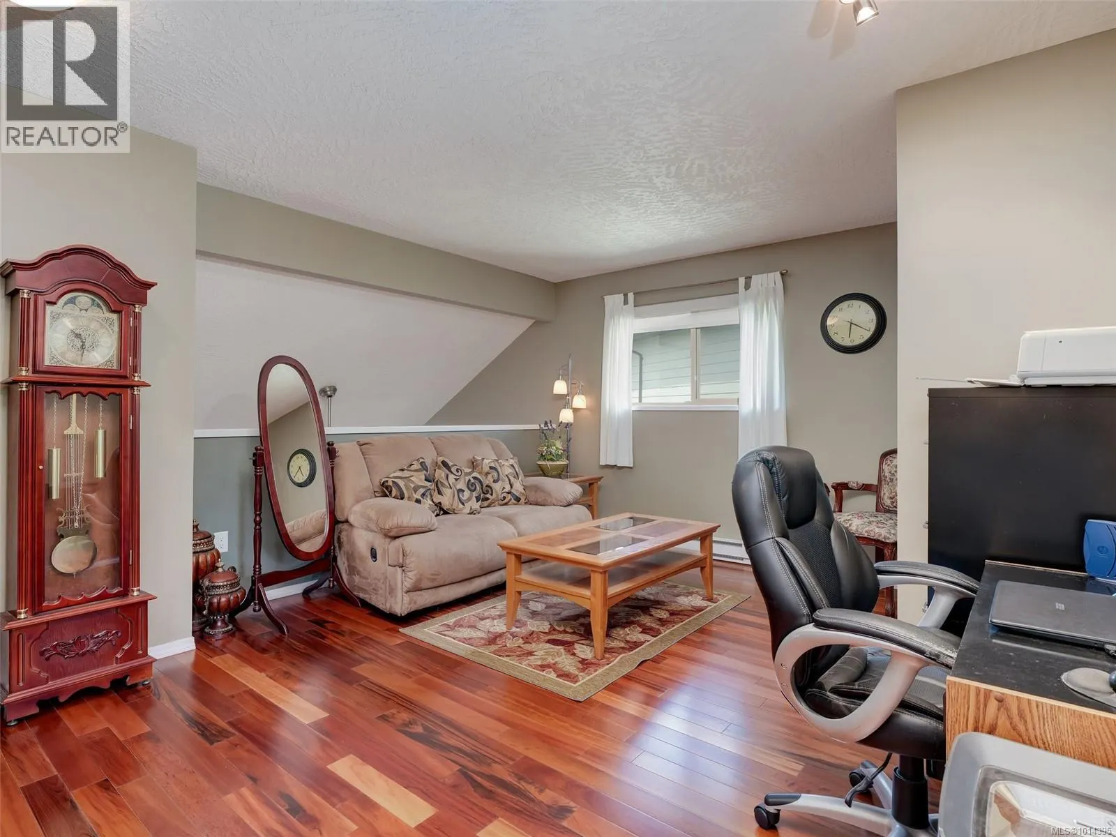 641 Olympia Ridge