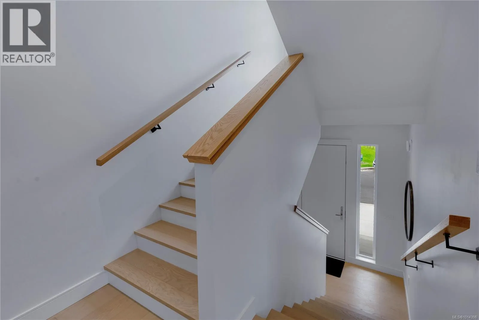14 4253 Dieppe Rd