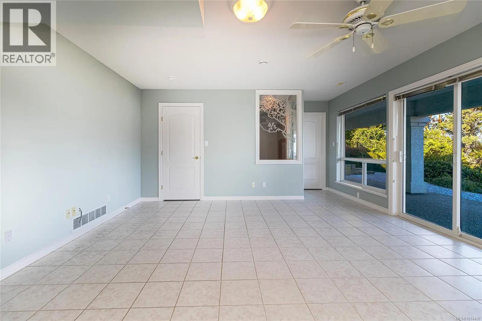 515 Marine View