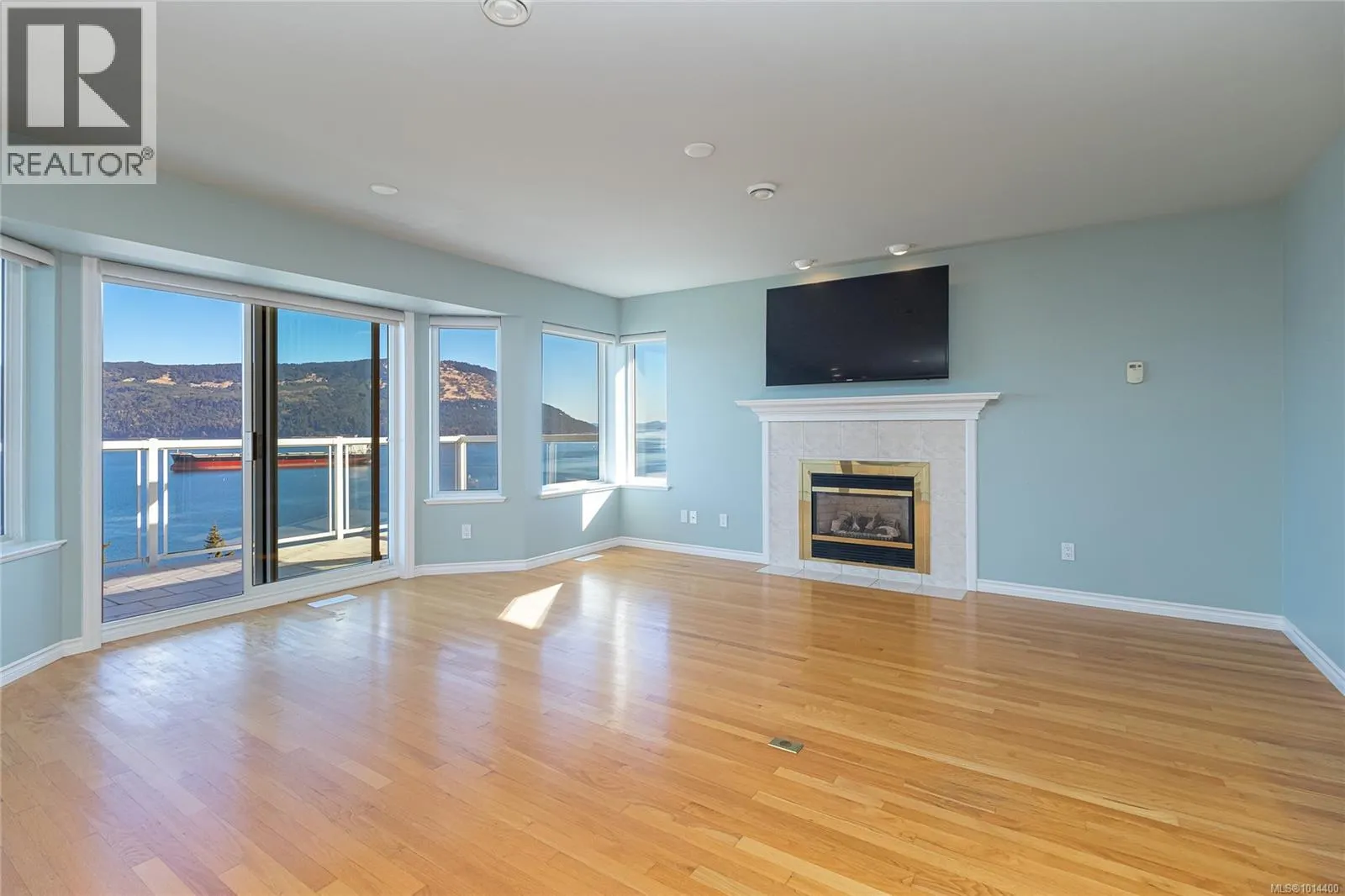 515 Marine View