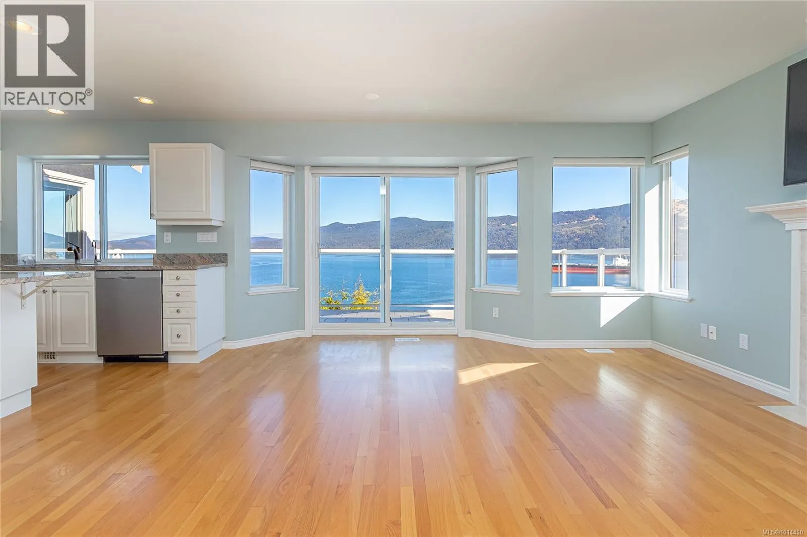 515 Marine View