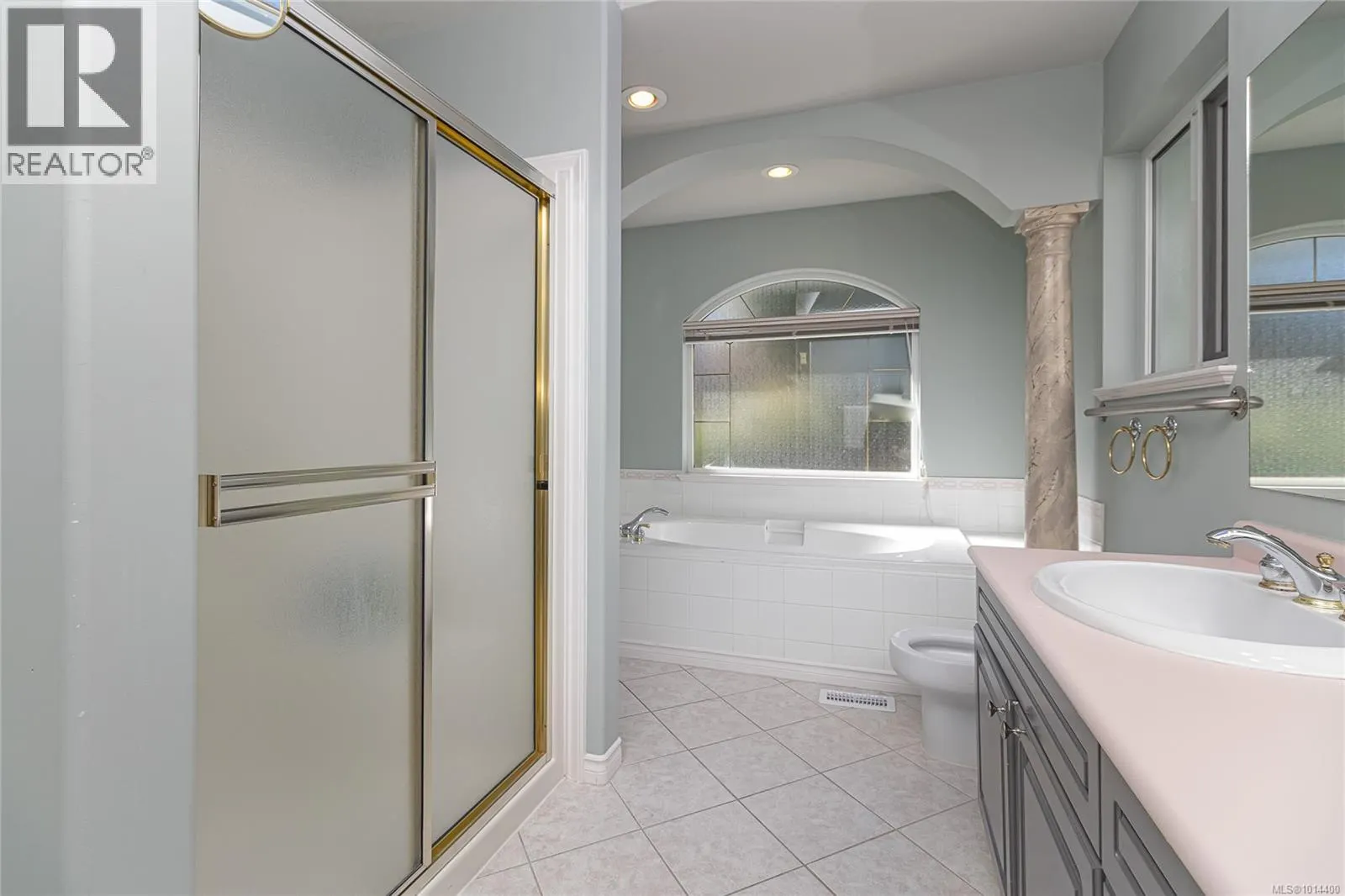 515 Marine View