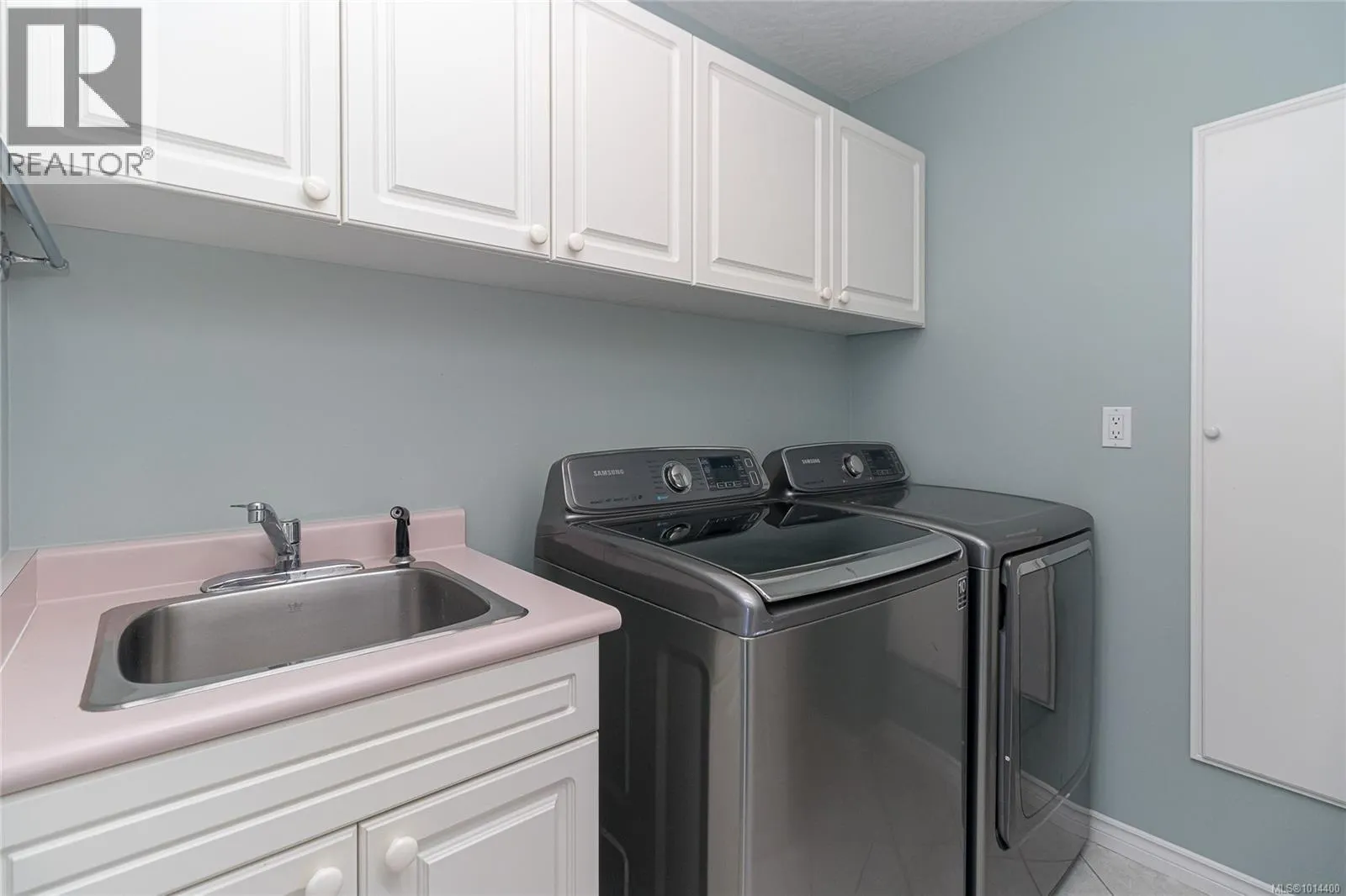 515 Marine View