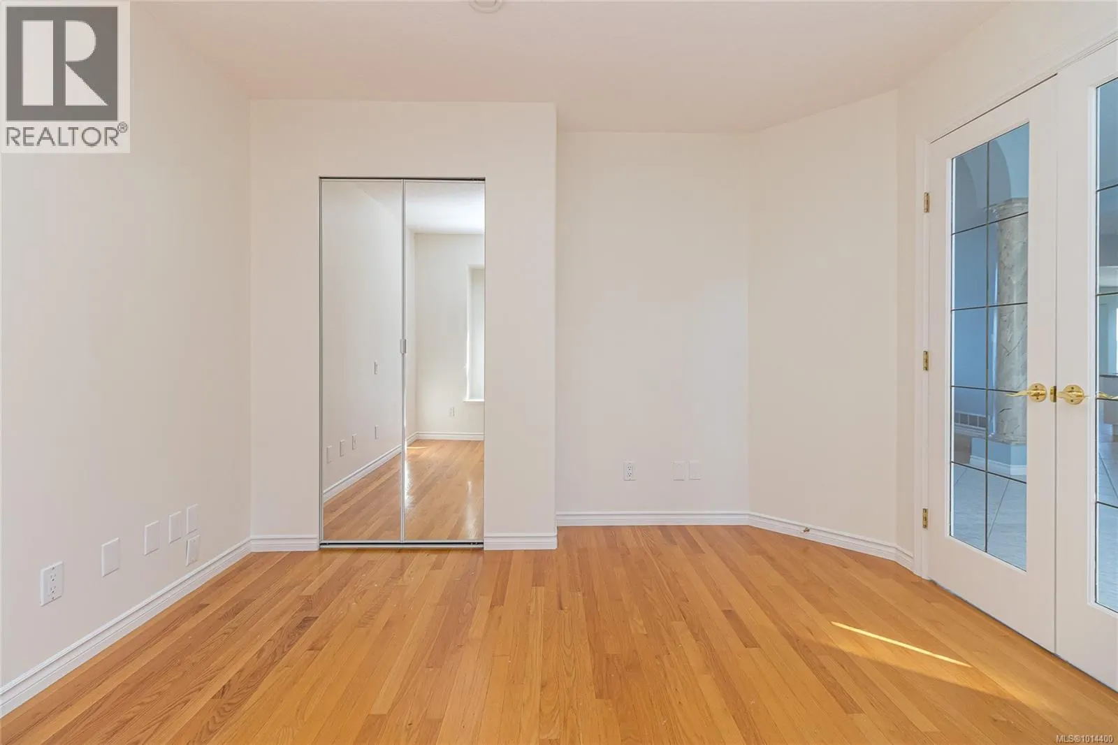 515 Marine View