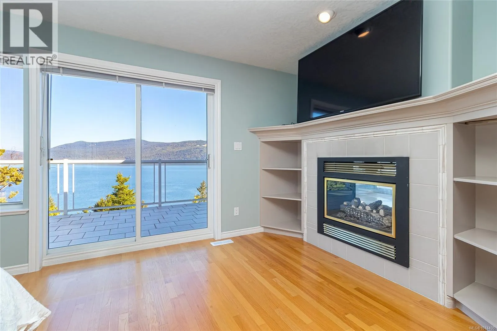 515 Marine View