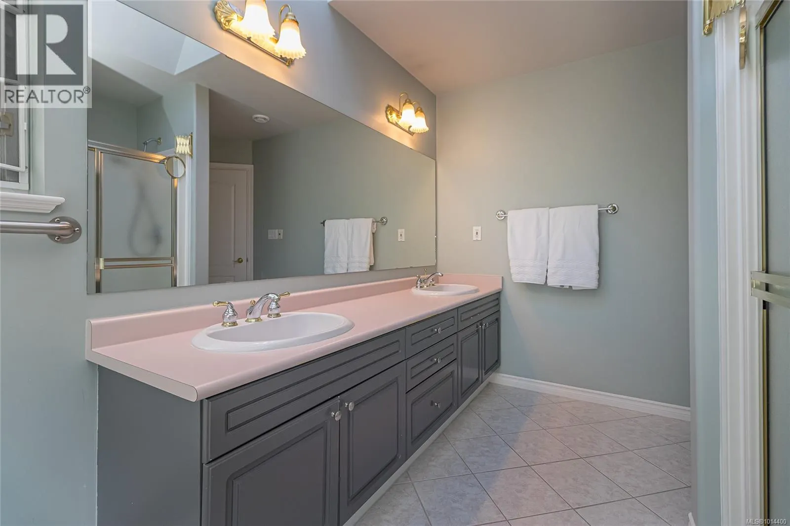 515 Marine View