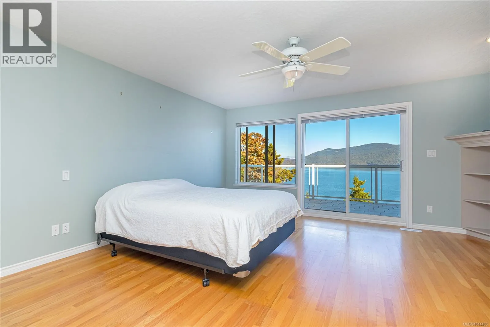 515 Marine View