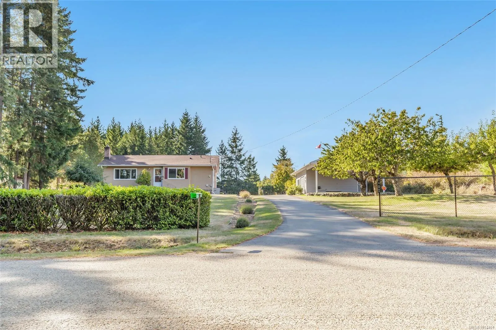 2402 Cross Rd