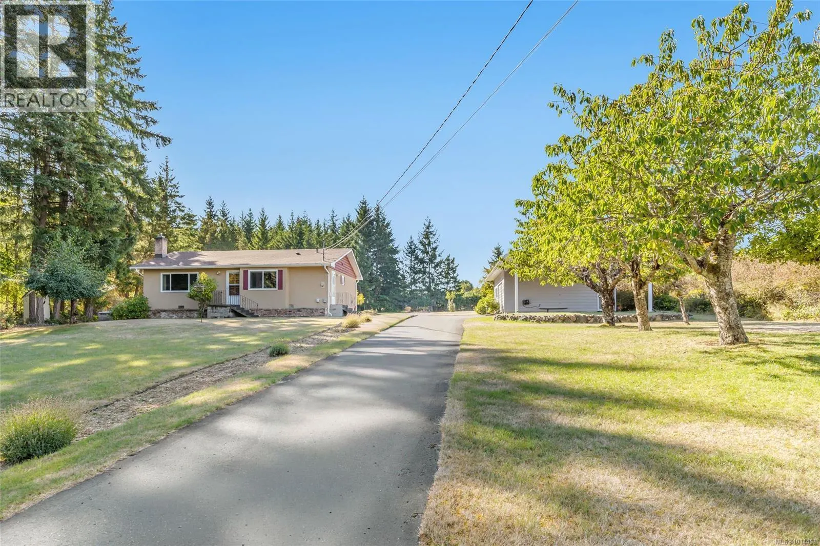 2402 Cross Rd