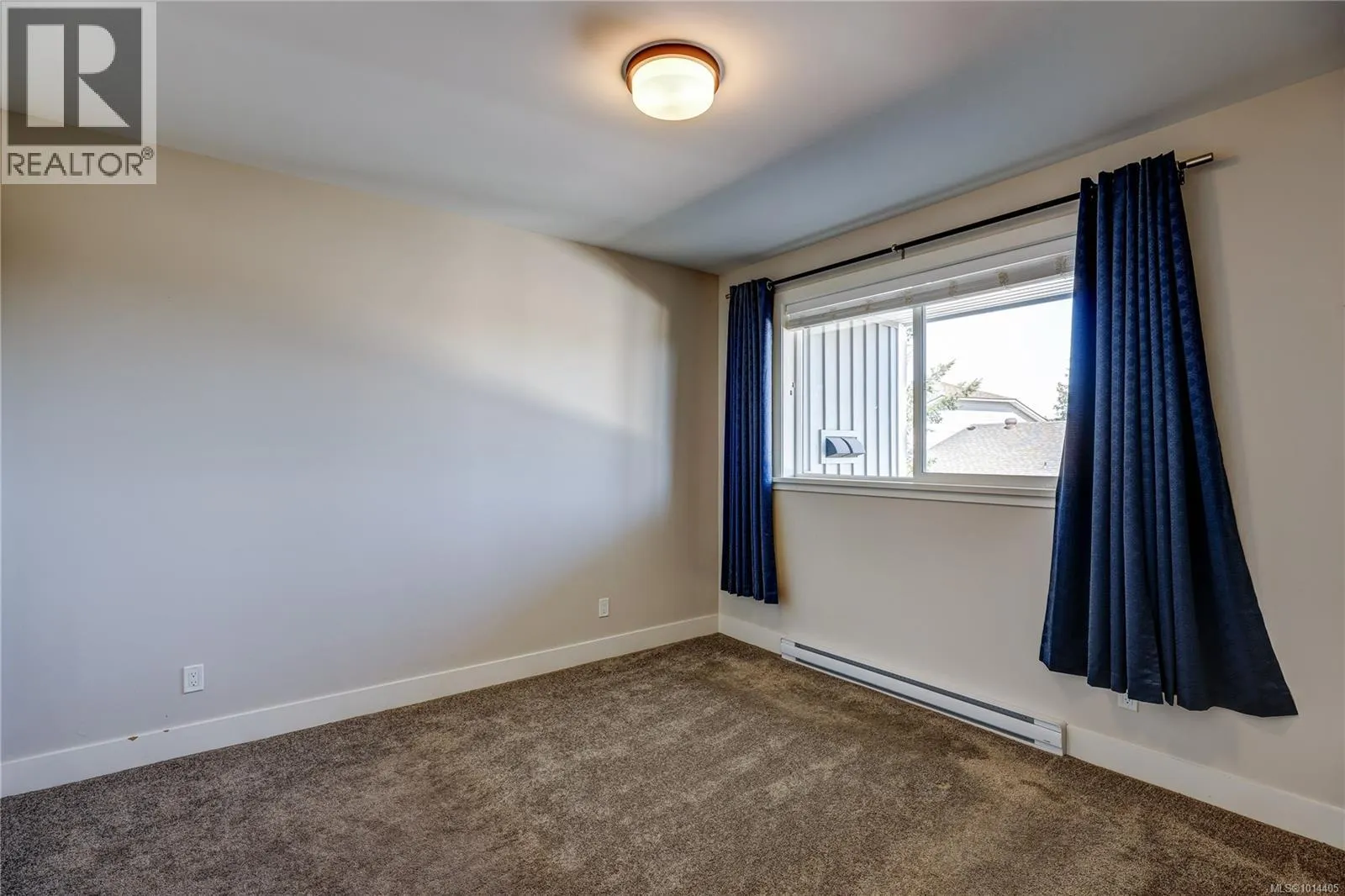 932 Hanington Rd