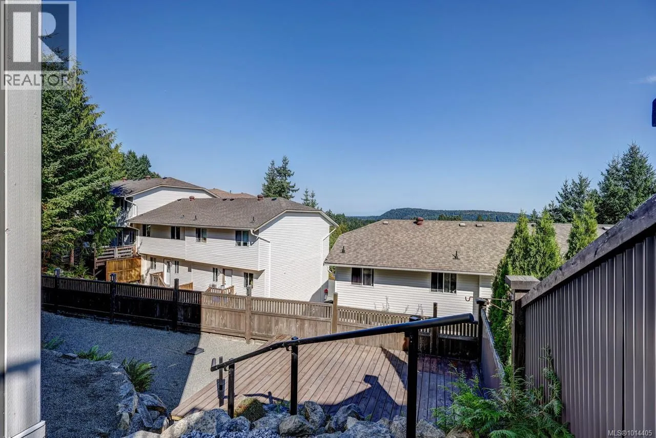 932 Hanington Rd