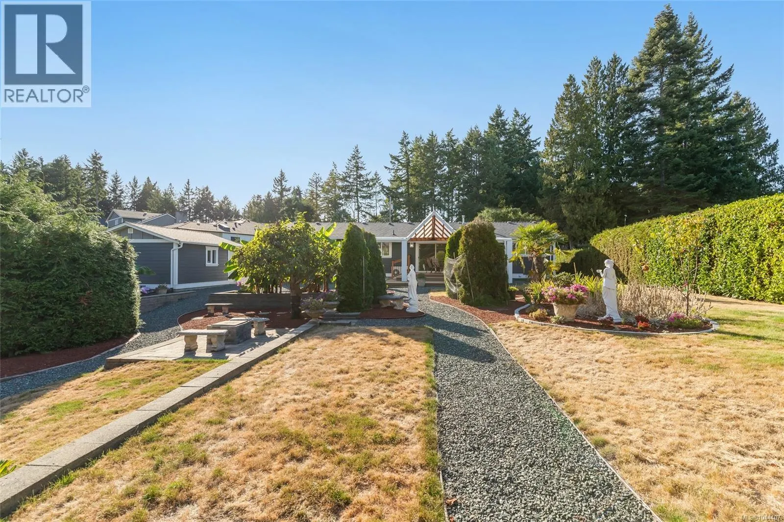 1600 Arbutus Dr