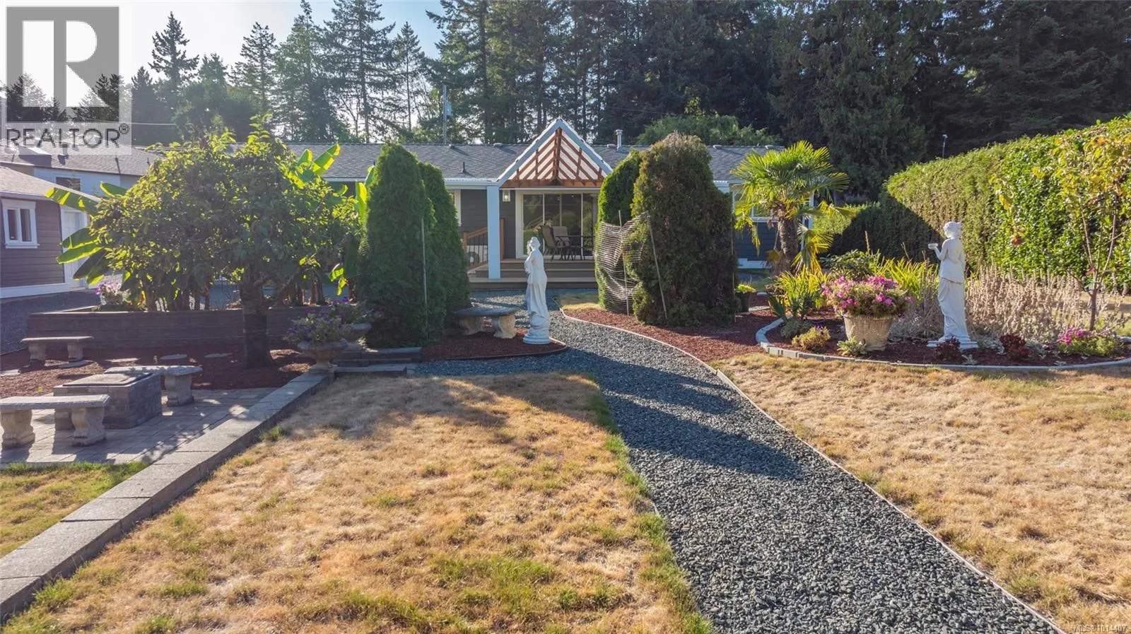 1600 Arbutus Dr