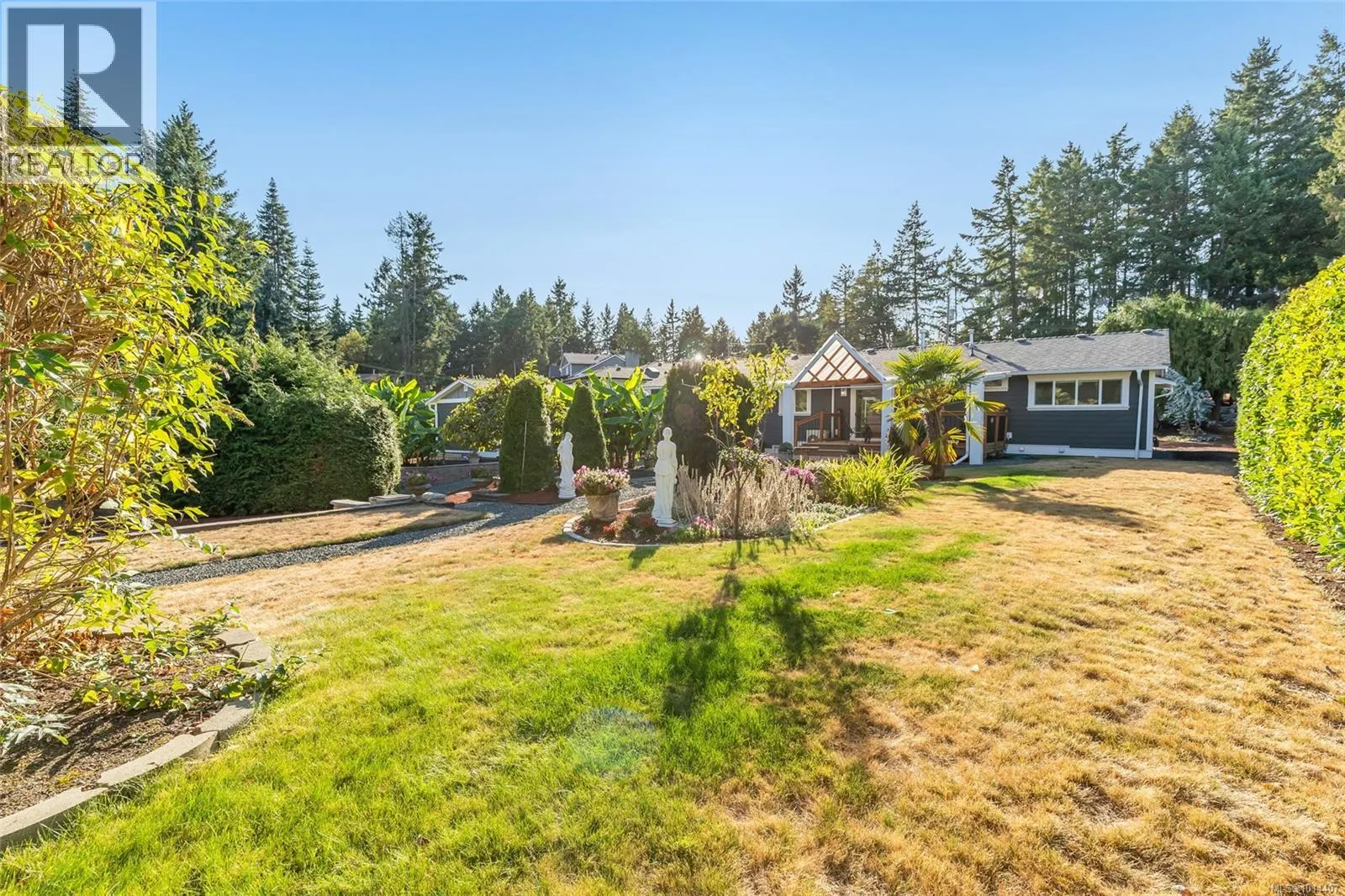 1600 Arbutus Dr