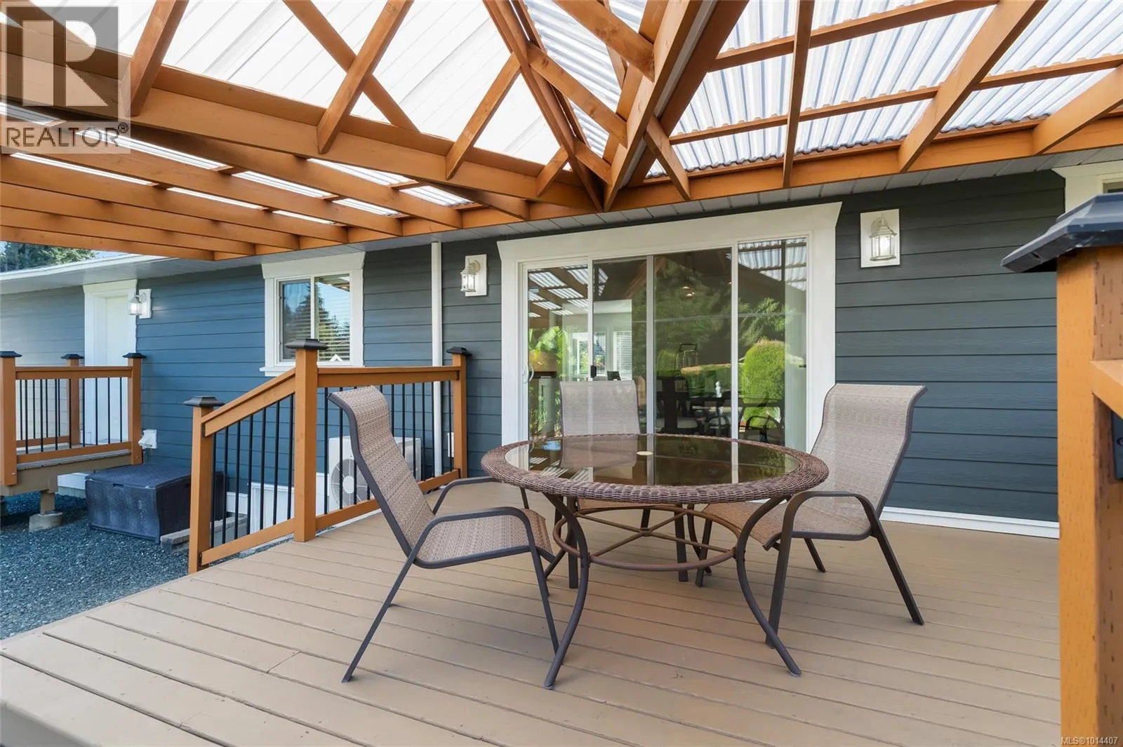 1600 Arbutus Dr