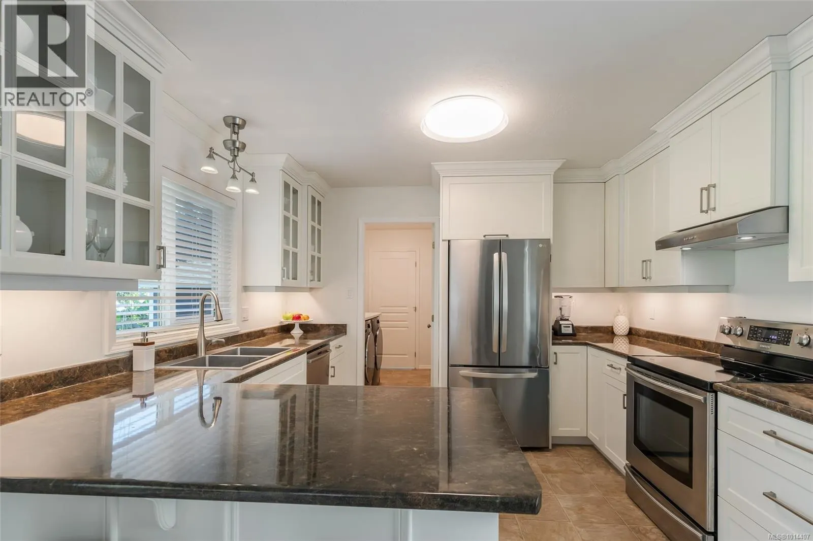 1600 Arbutus Dr