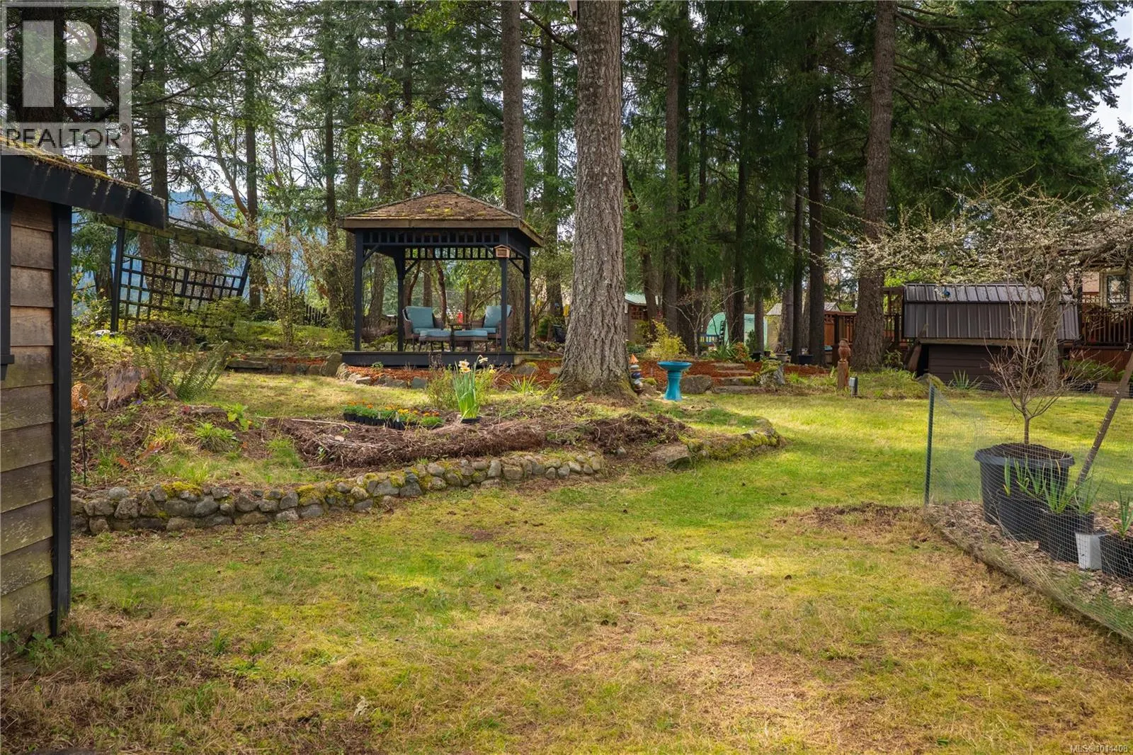 1247 Selkirk Dr