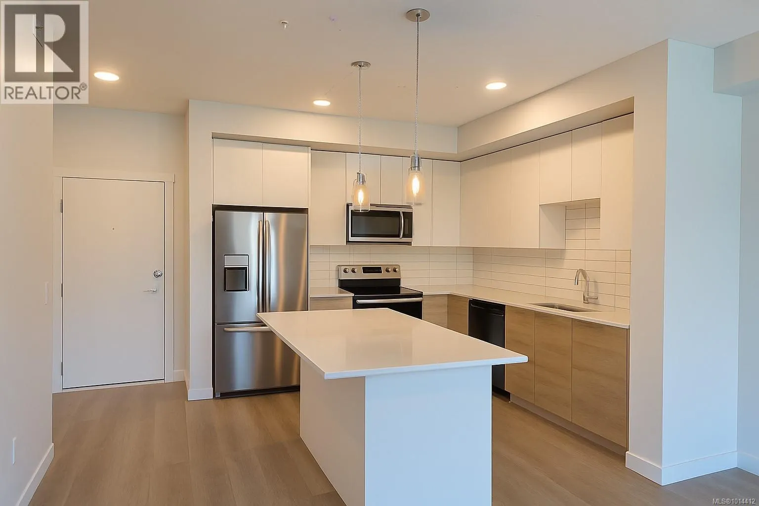 218 4830 CEDAR RIDGE Pl