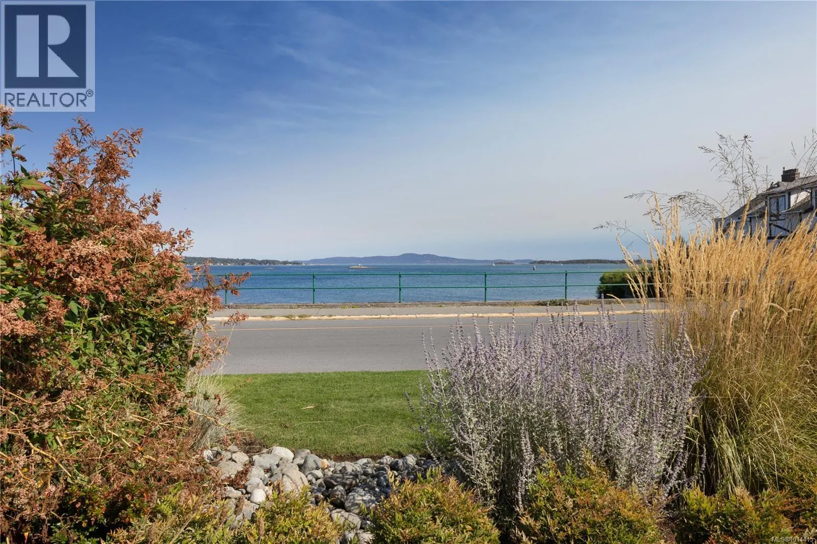 1250 Beach Dr