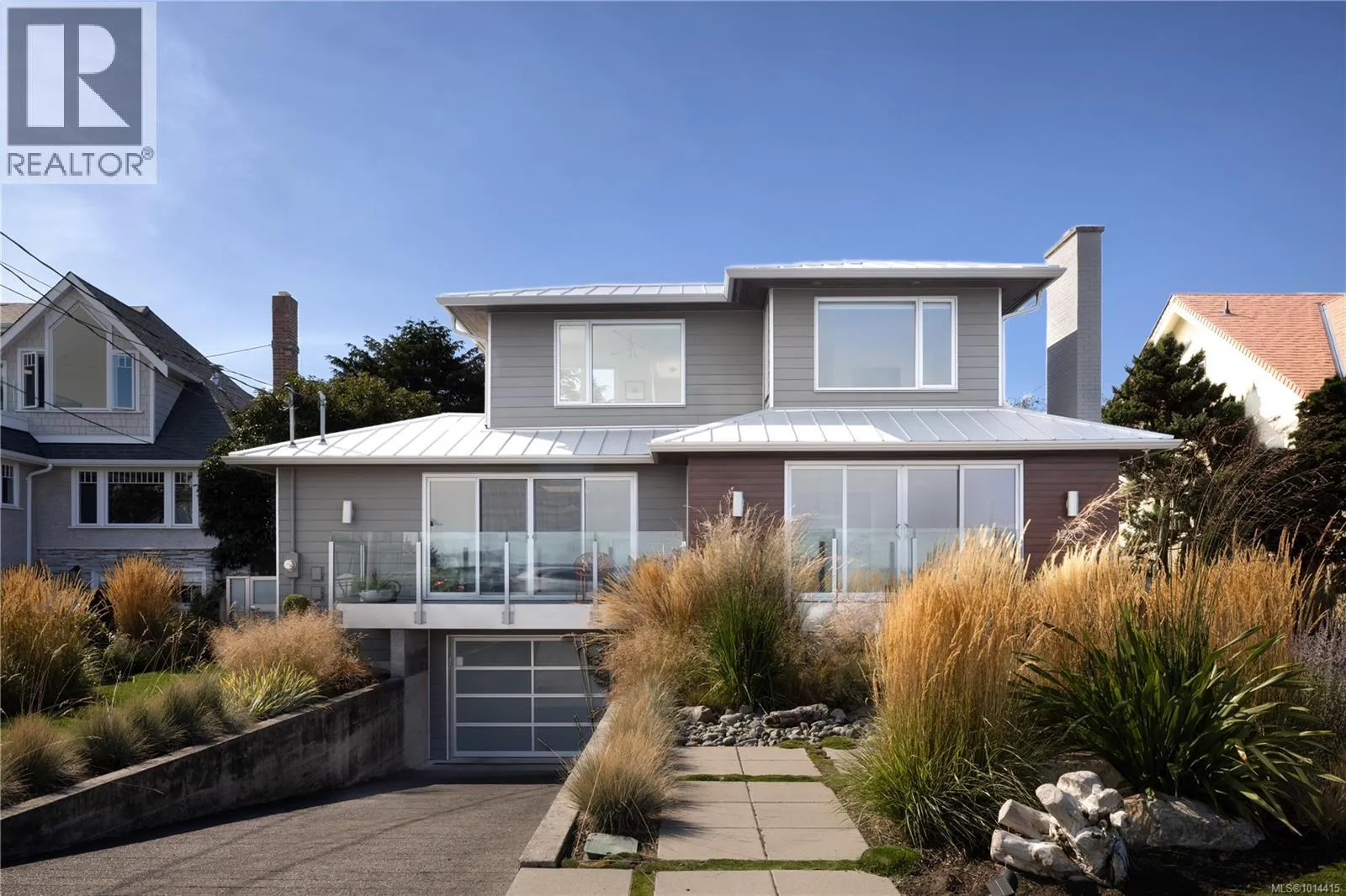 1250 Beach Dr