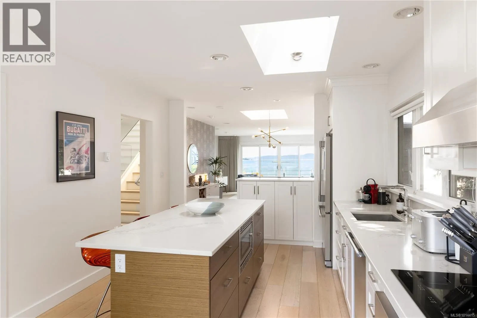 1250 Beach Dr