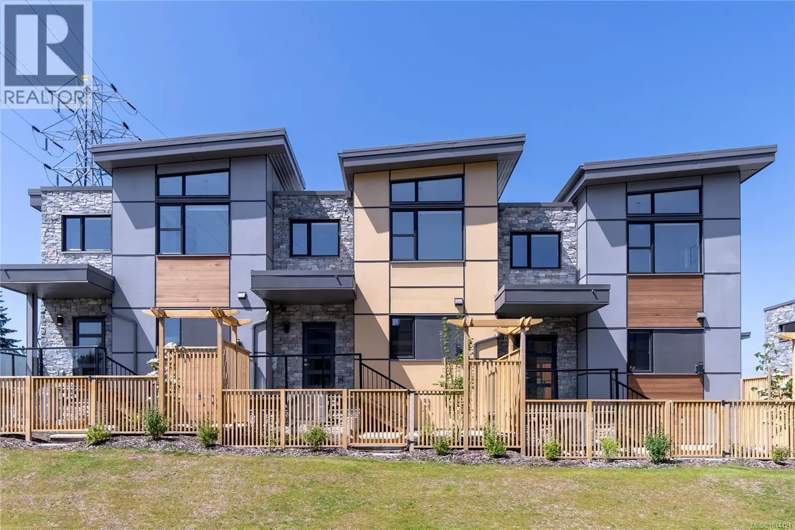 13 4253 Dieppe Rd