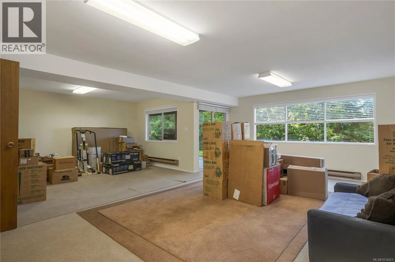 650 Willowcrest Rd