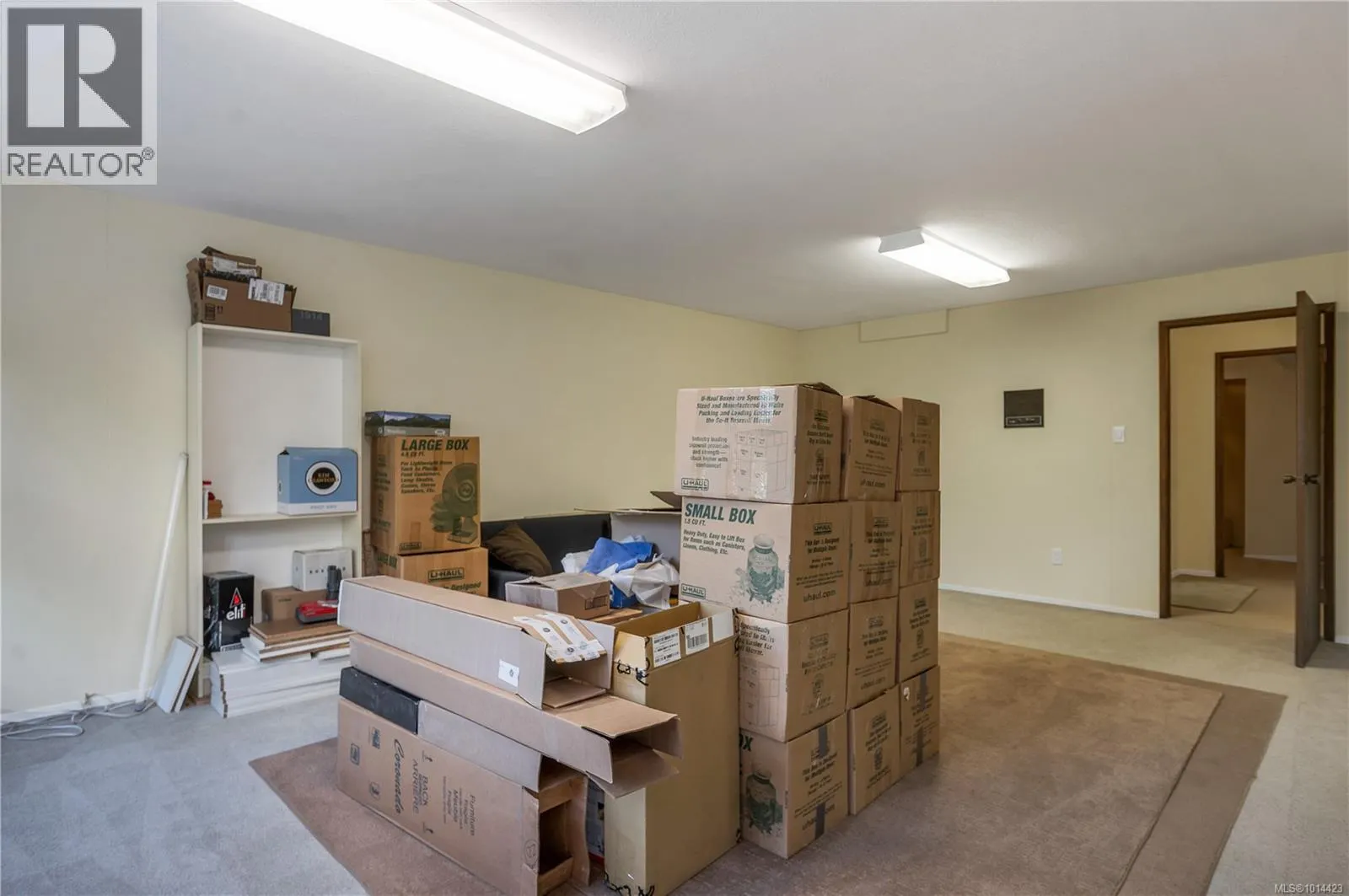 650 Willowcrest Rd