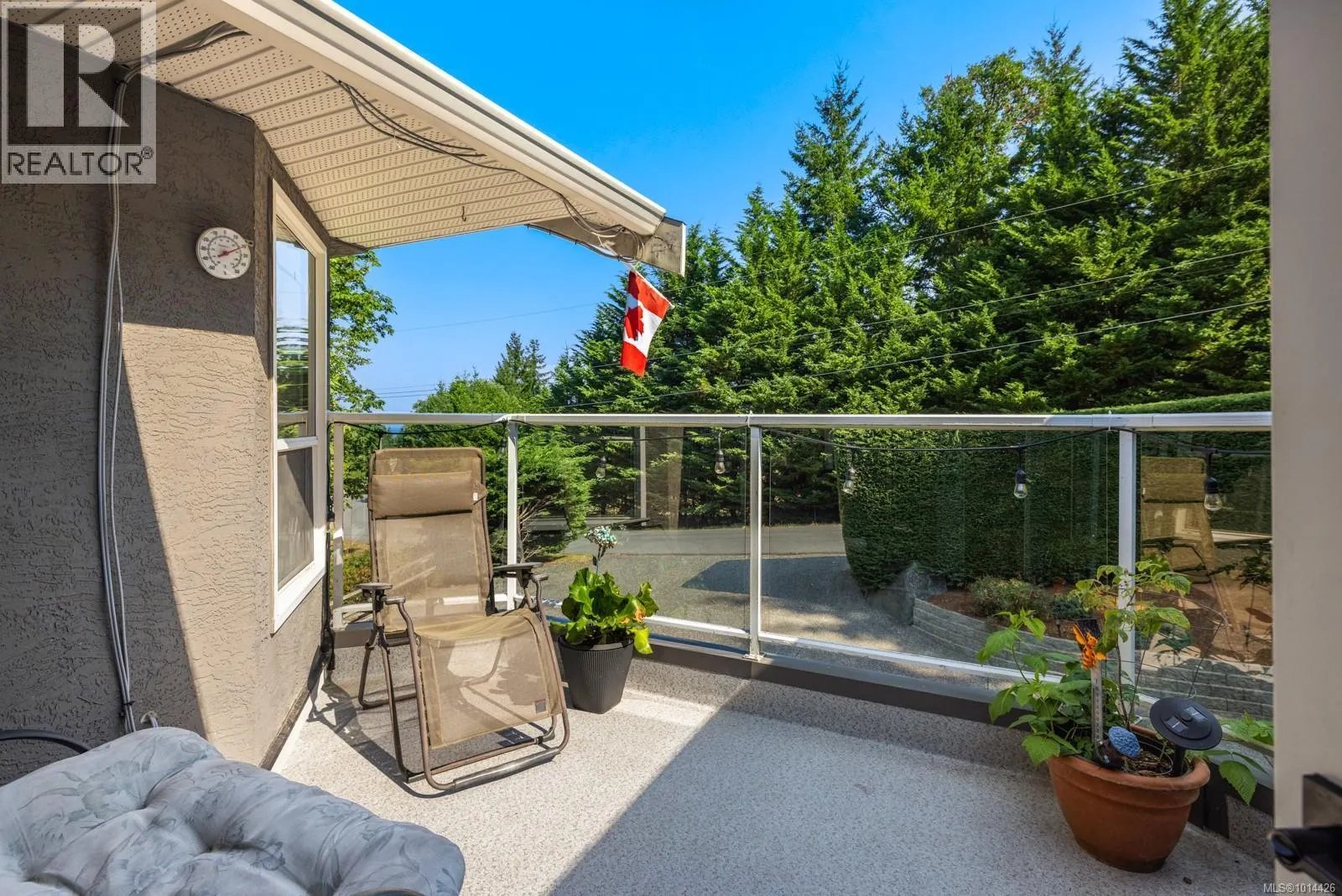 3789 Panorama Cres