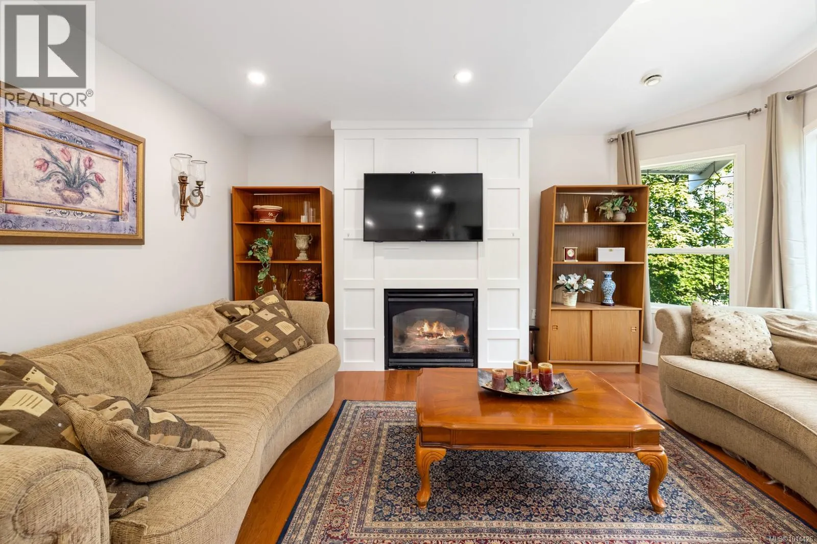 3789 Panorama Cres