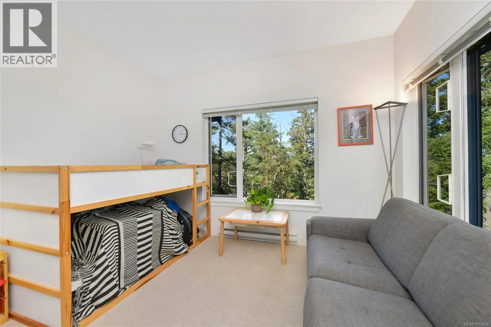 403 290 Wilfert Rd
