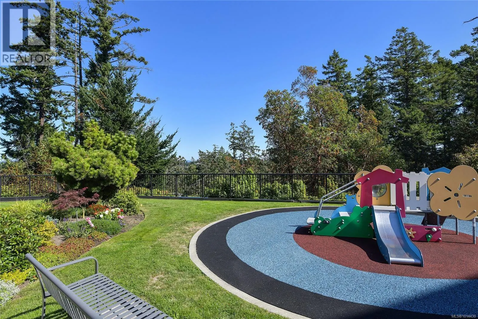 403 290 Wilfert Rd