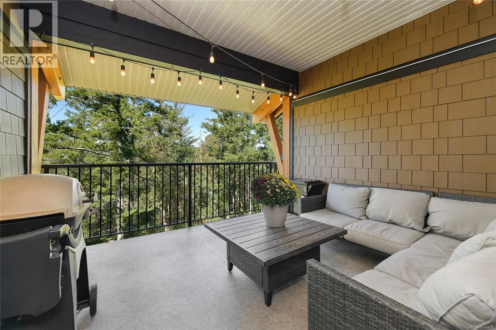 403 290 Wilfert Rd