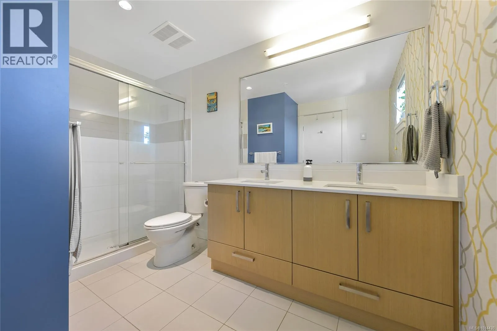 403 290 Wilfert Rd