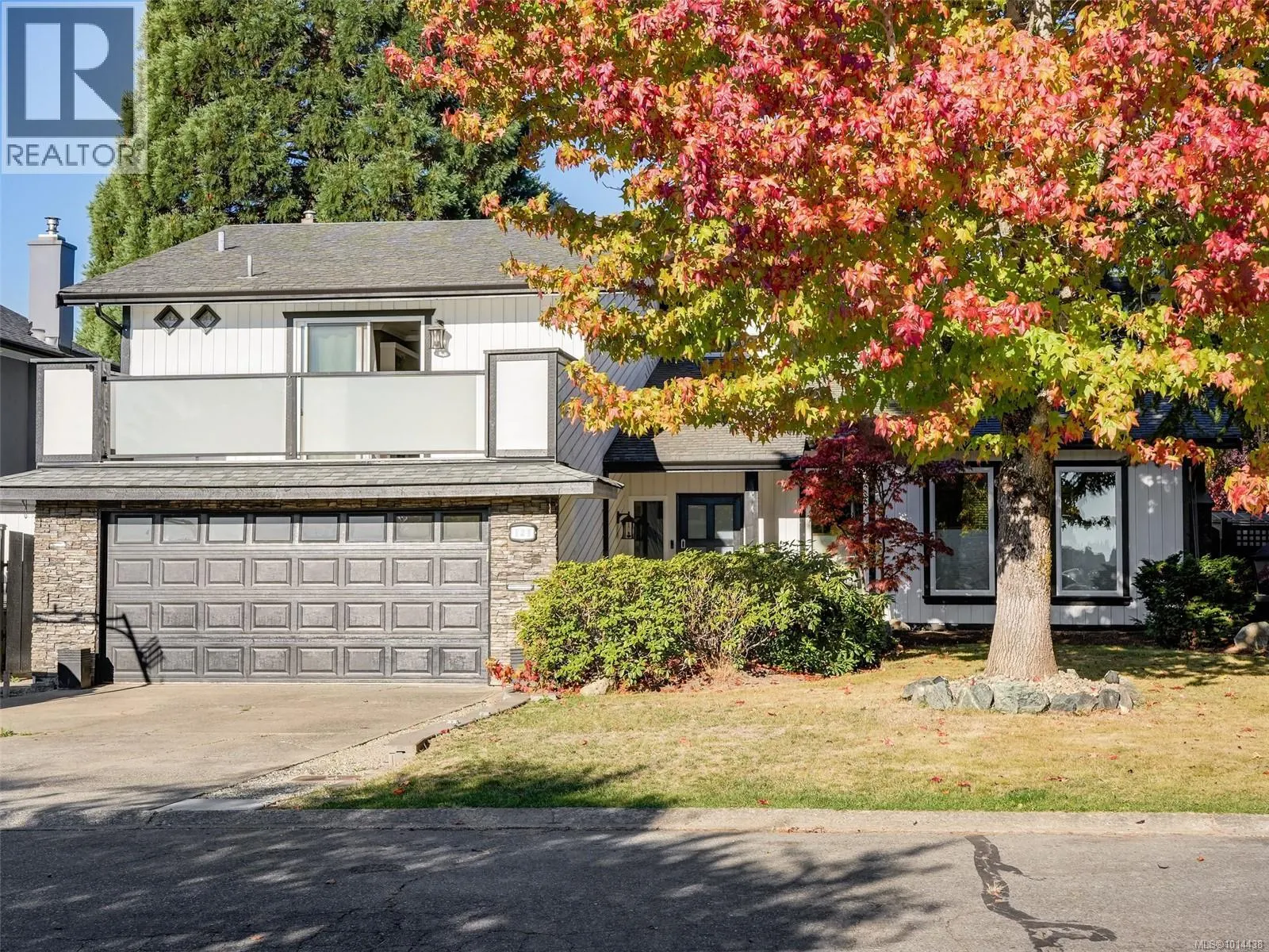 727 Paskin Way