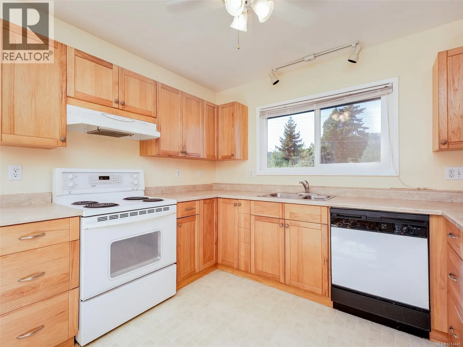 4433 Majestic Dr
