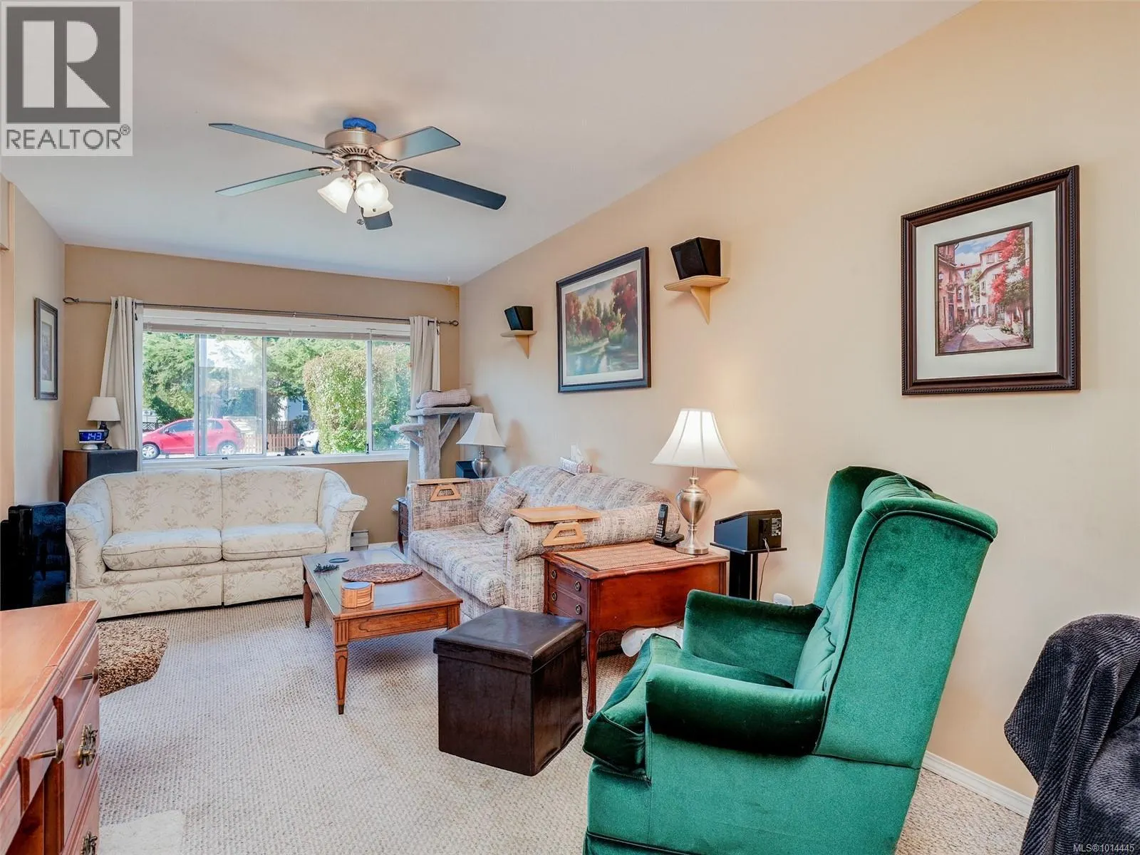 4433 Majestic Dr